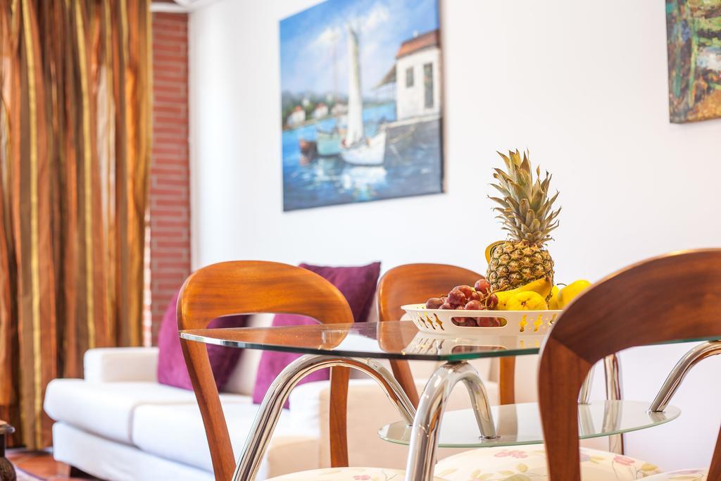 Danezis City Stars Boutique Aparthotel (Adults Only) Rhodes City Esterno foto